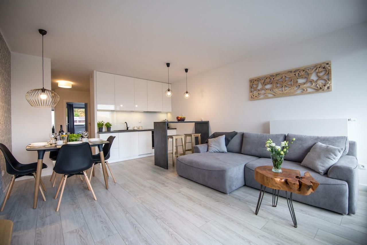 Apartview Premium By Rent Like Home ヴィスワ エクステリア 写真
